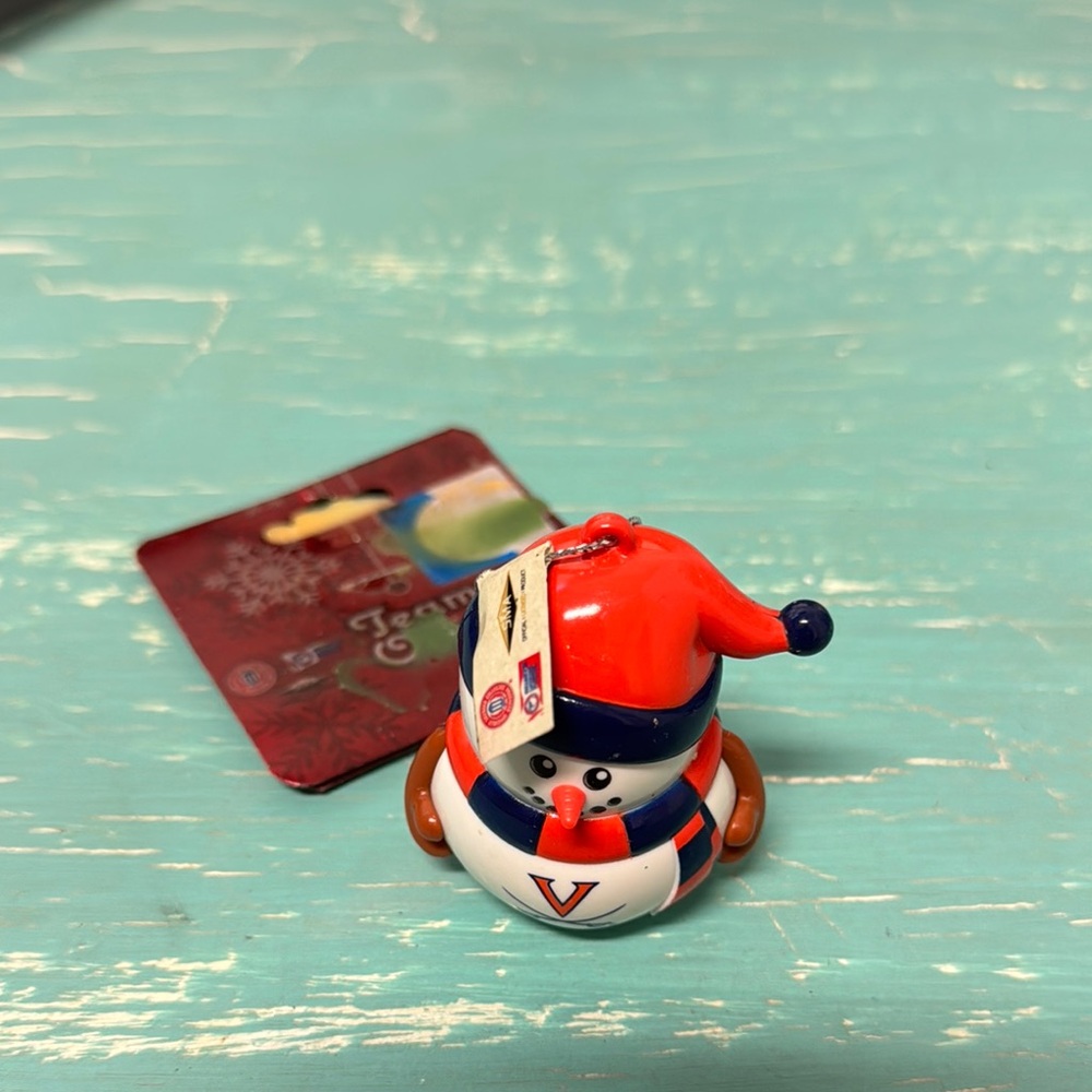 UVA. Snowman ornament. NWT.